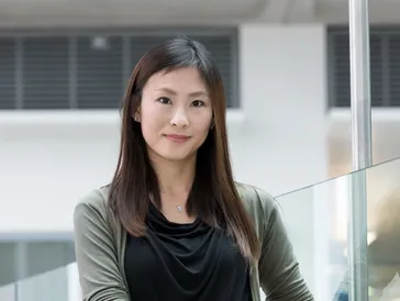 Dr Vivian Li